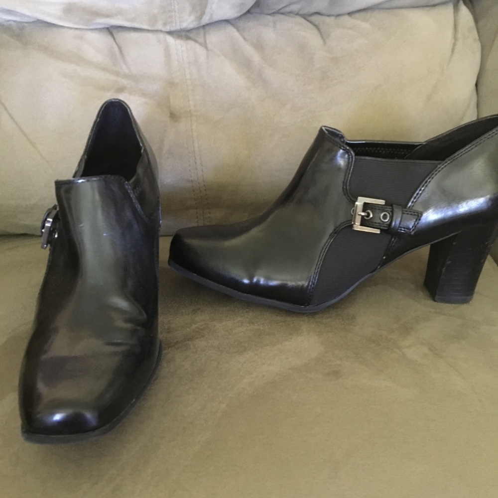 Nickels black boot